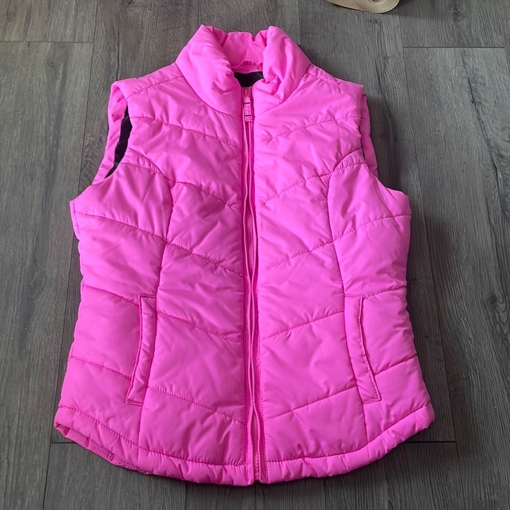 Aéropostale Hot Pink Winter Vest-  M- In NWOT